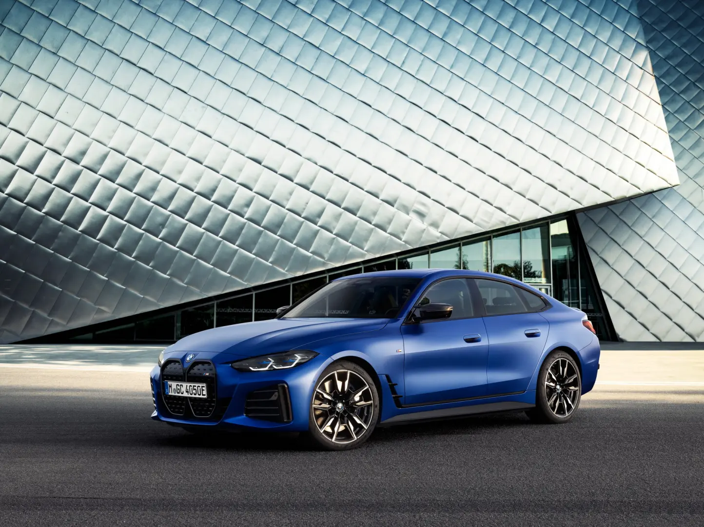 BMW i Serisi i Serisi i4 M50 M Performance 0