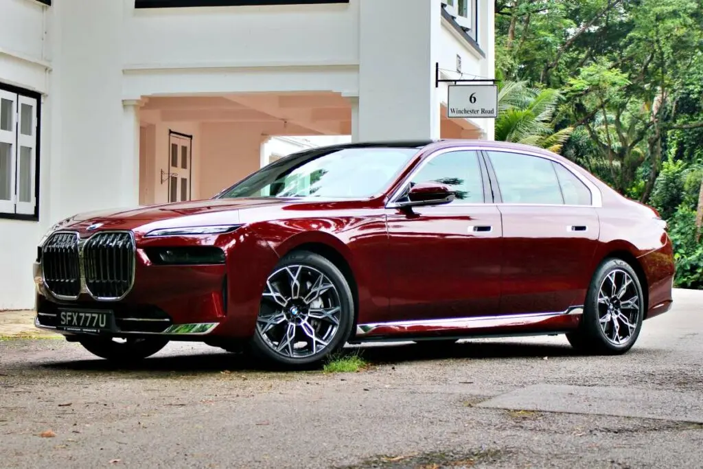 BMW i Serisi i Serisi i7 xDrive60 Pure Excellence 3