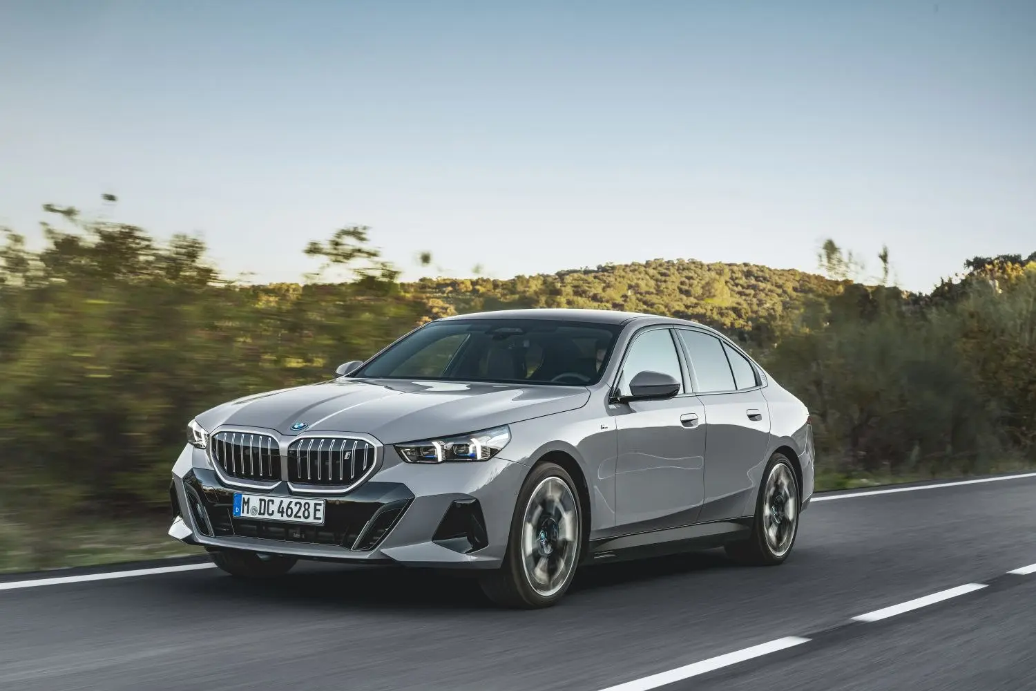 BMW  i5 eDrive40 M Sport 2