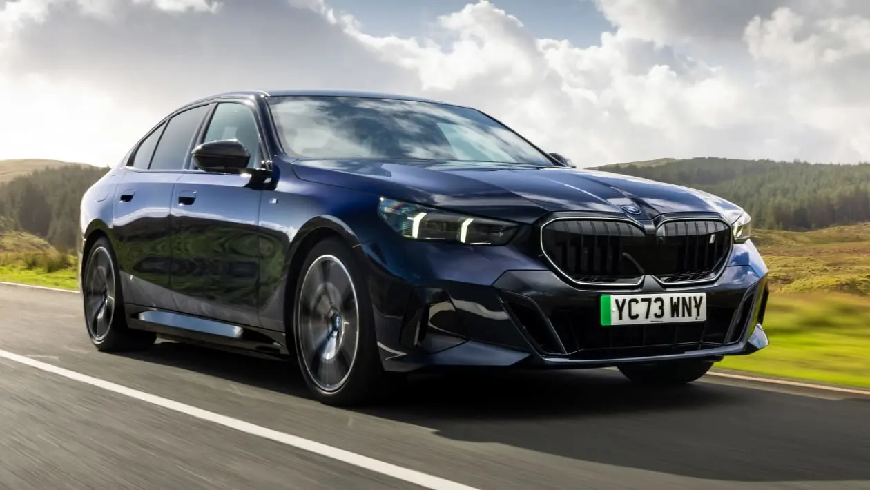 BMW  i5 eDrive40 M Sport 4