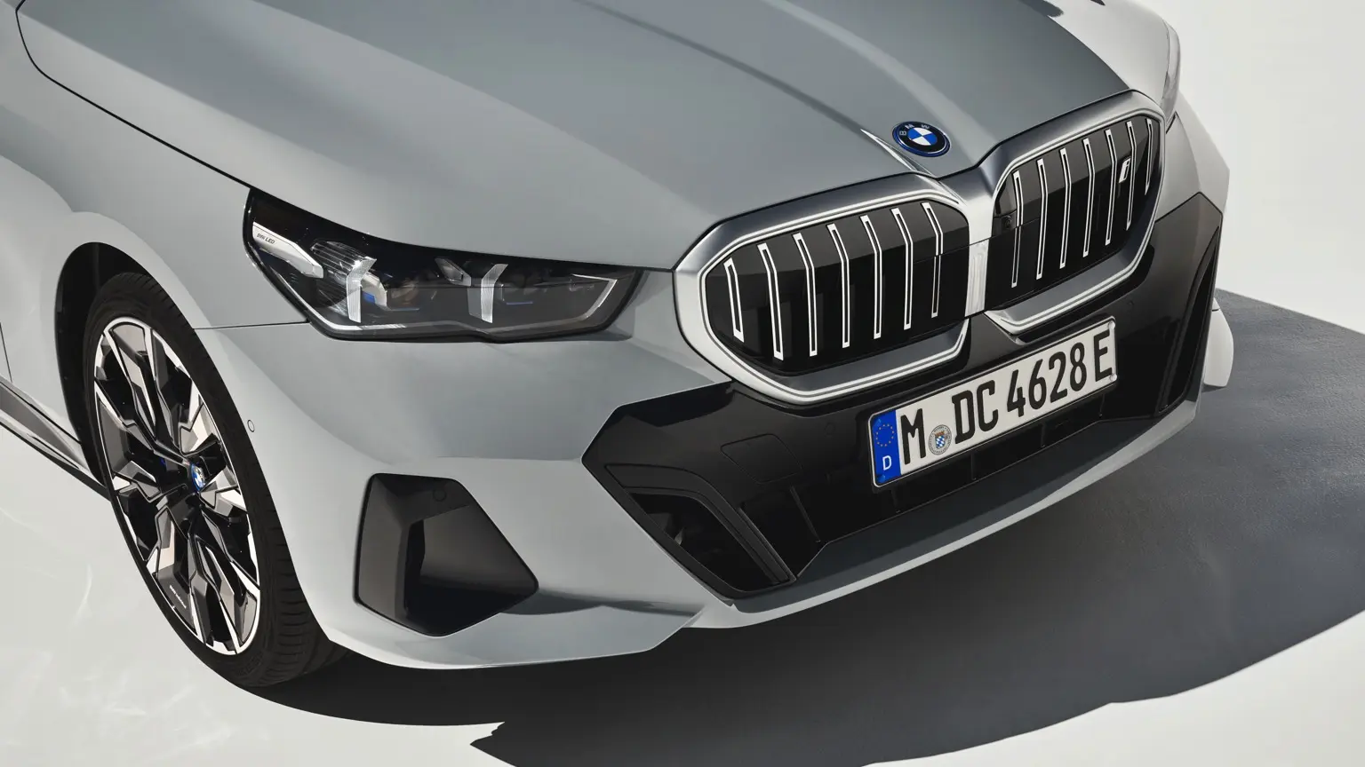 BMW  i5 xDrive40 M Sport 1