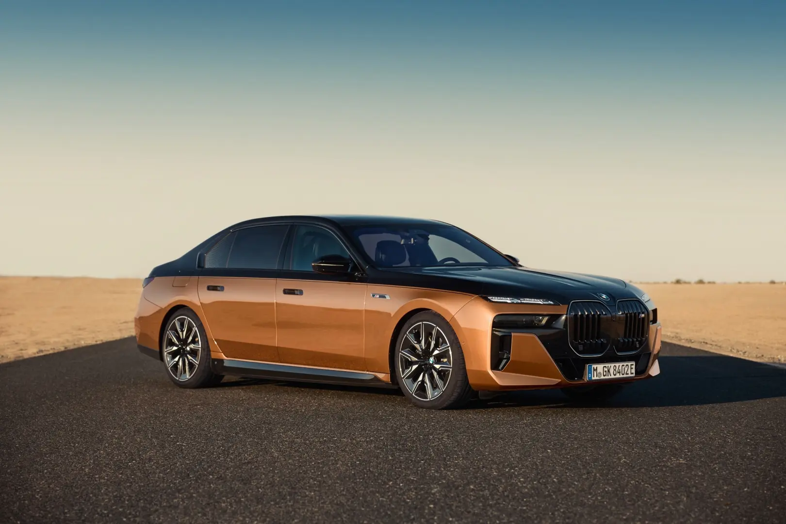 BMW  i7 M70 XDrive 2