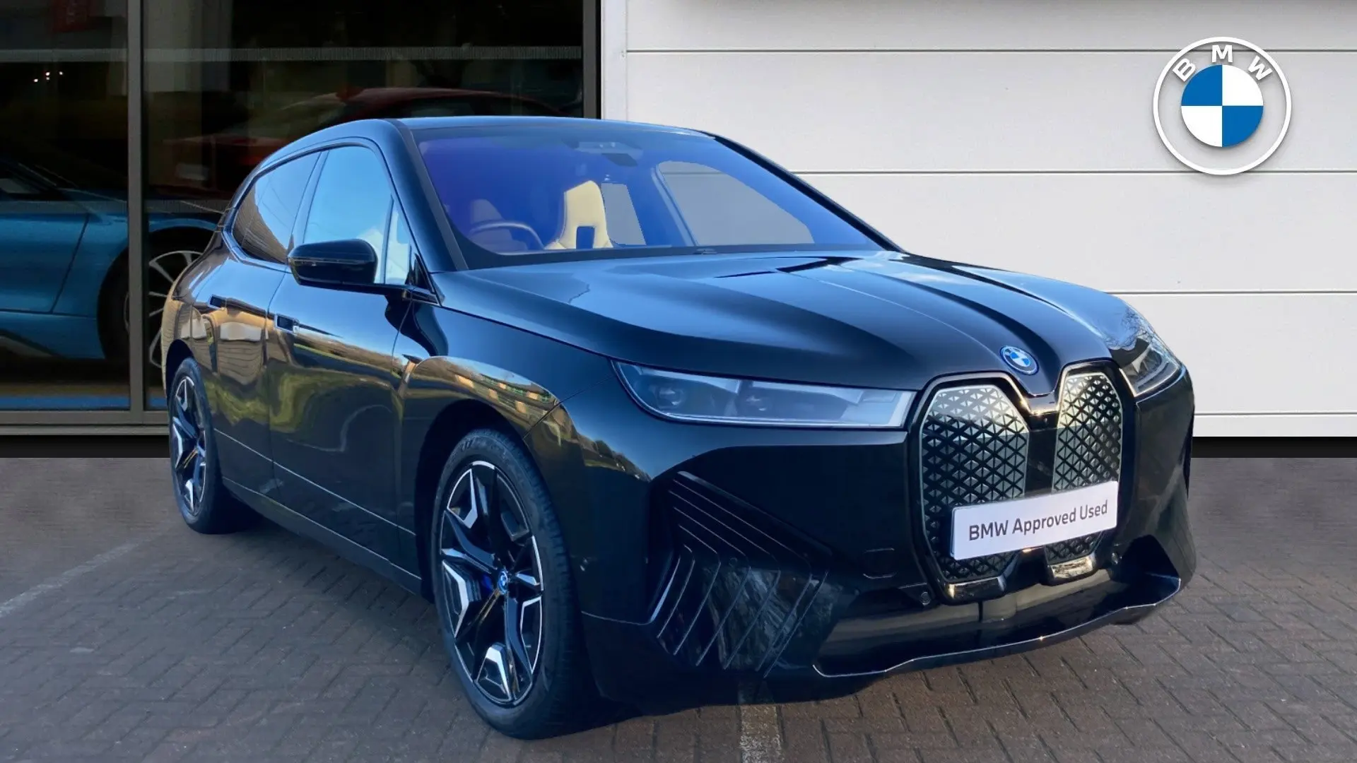 BMW  IX 40 xDrive First Edition Essence 6