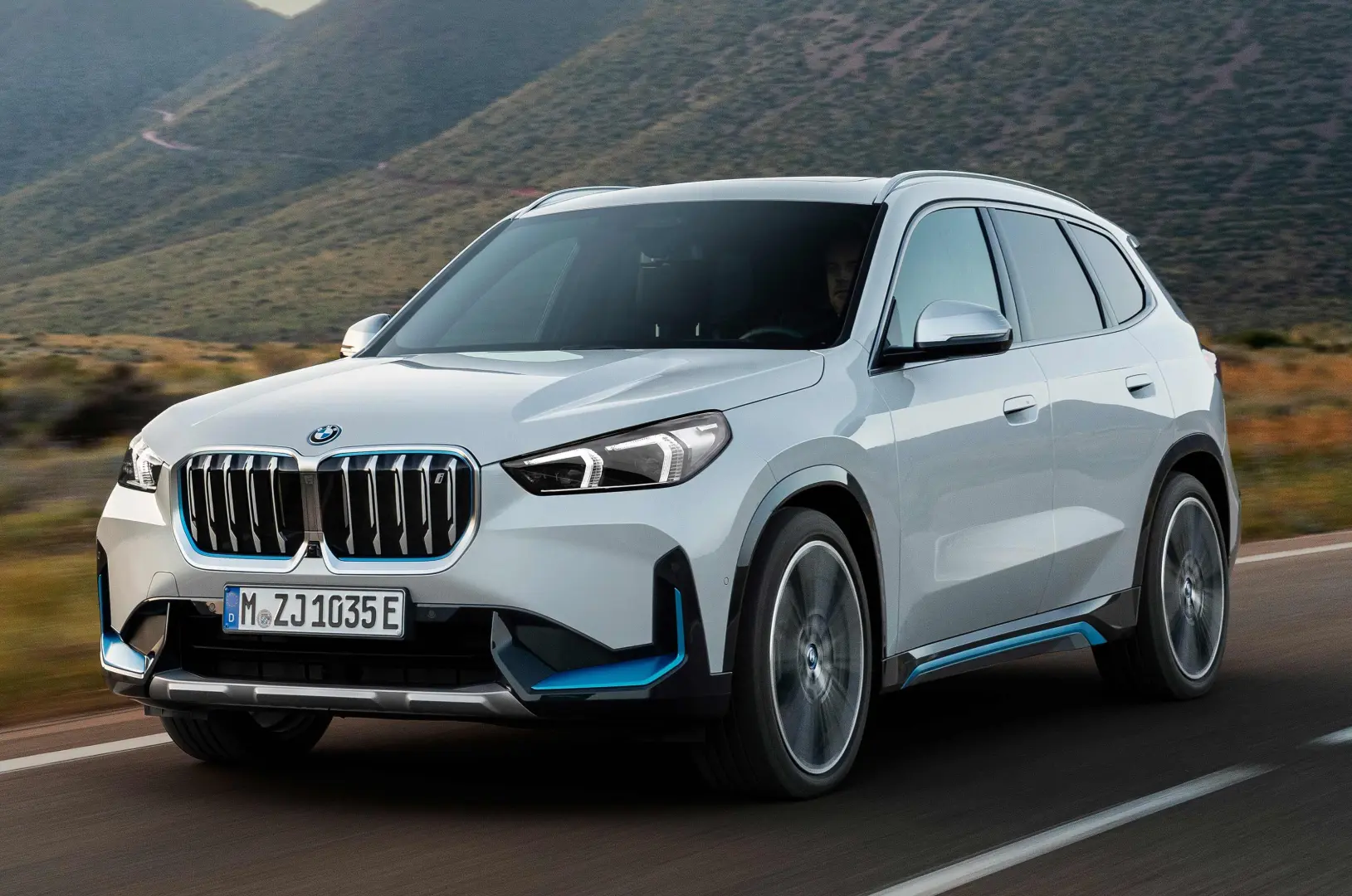 BMW  IX1 xDrive20 M Sport 2