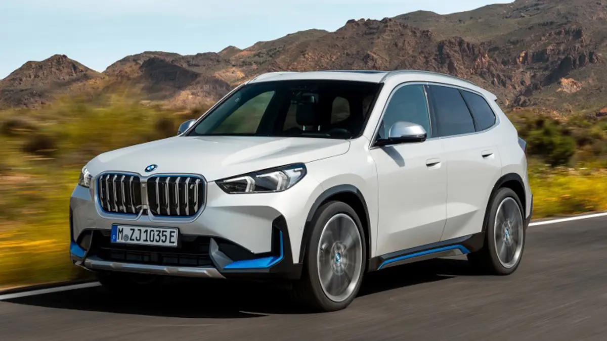 BMW  IX1 xDrive30 X Line 3