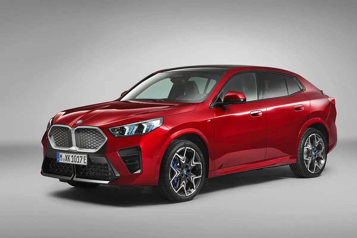 BMW  IX2 M Sport eDrive20 6