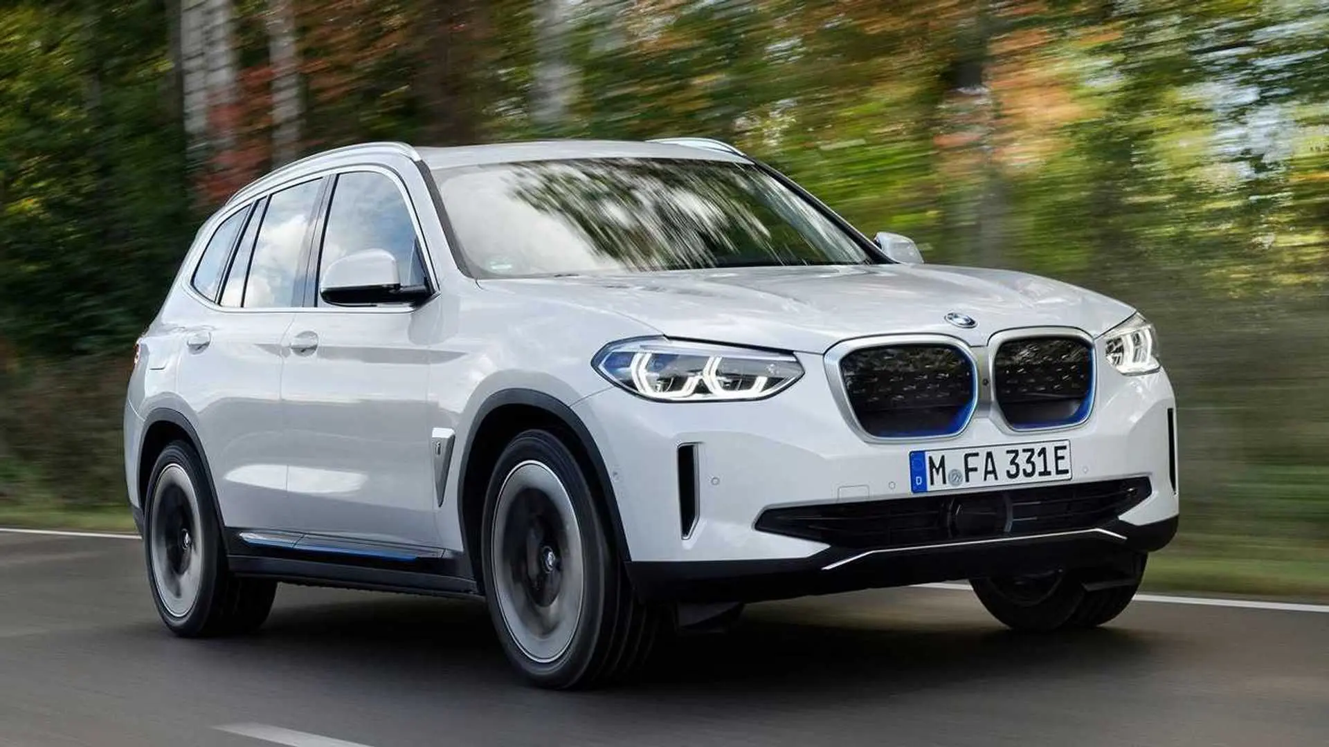 BMW  IX3 Impressive 3