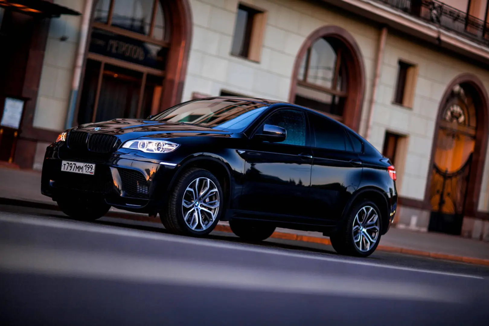BMW M Serisi M Serisi M X6 Standart 1
