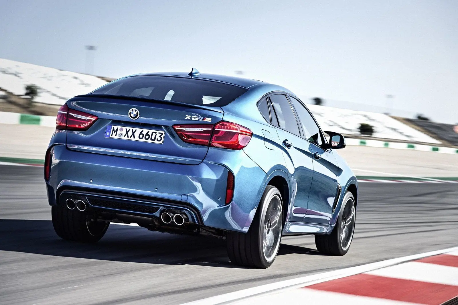 BMW M Serisi M Serisi M X6 xDrive Pure 1