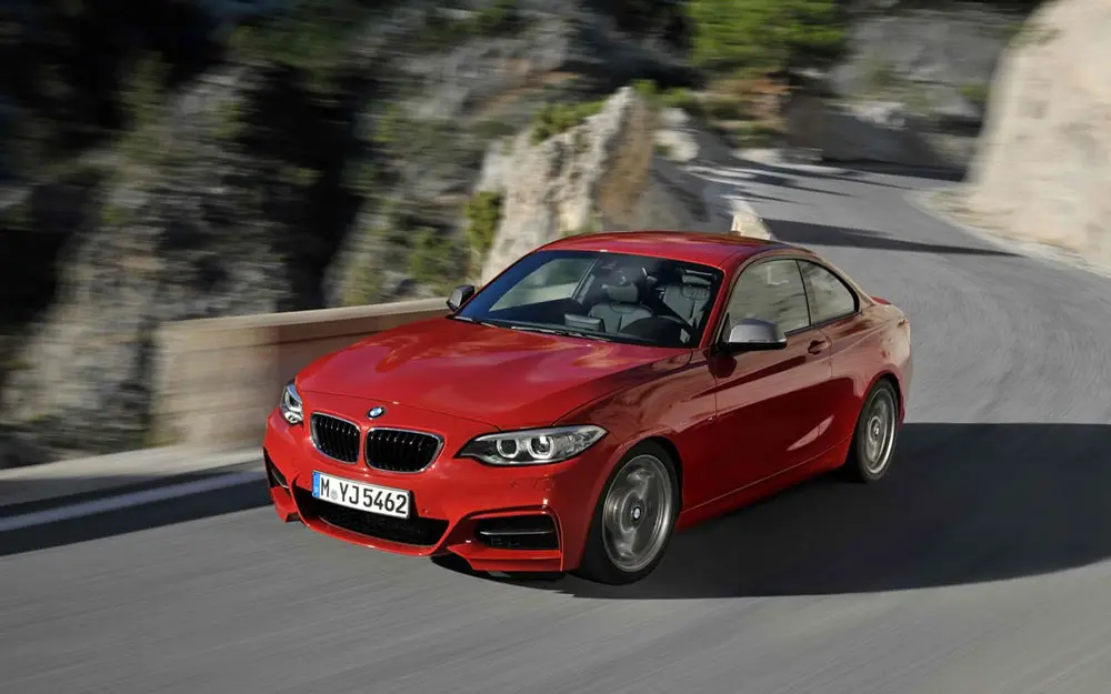 BMW M Serisi M Serisi M235i Standart 4