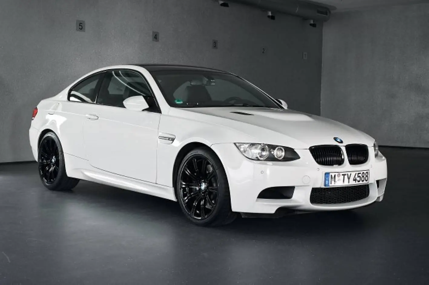 BMW M Serisi M Serisi M3 Pure 6