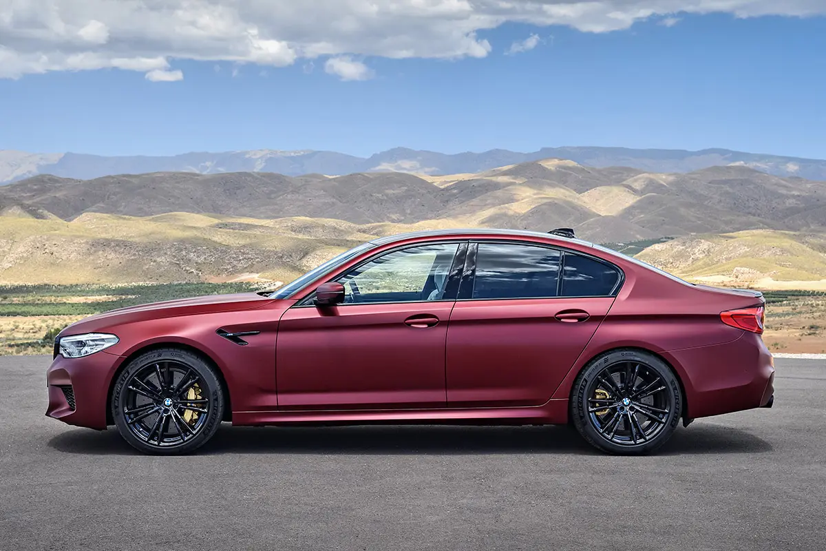 BMW M Serisi M Serisi M5 M Sport 6