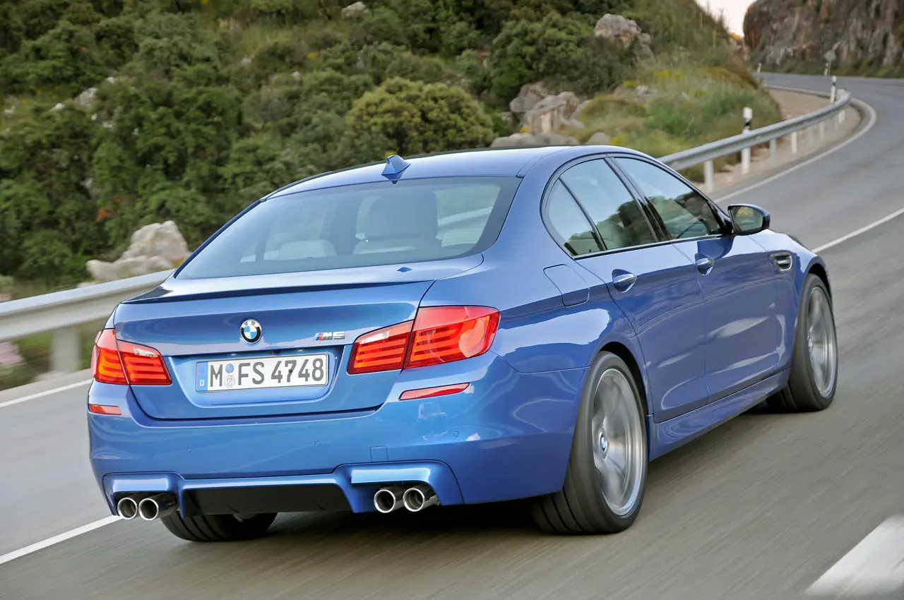 BMW M Serisi M Serisi M5 Pure 0