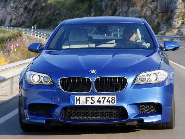 BMW M Serisi M Serisi M5 Pure 3