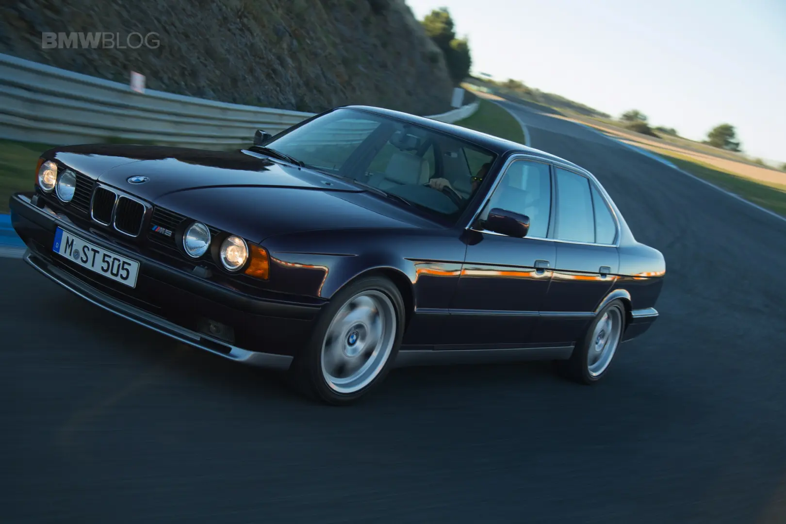 BMW M Serisi M Serisi M5 Standart 1