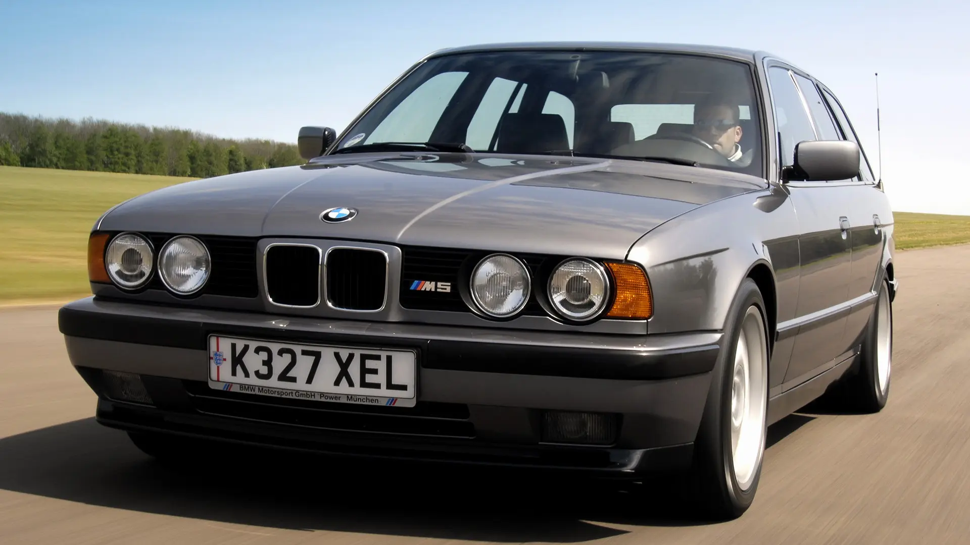 BMW M Serisi M Serisi Touring M5 Standart 1
