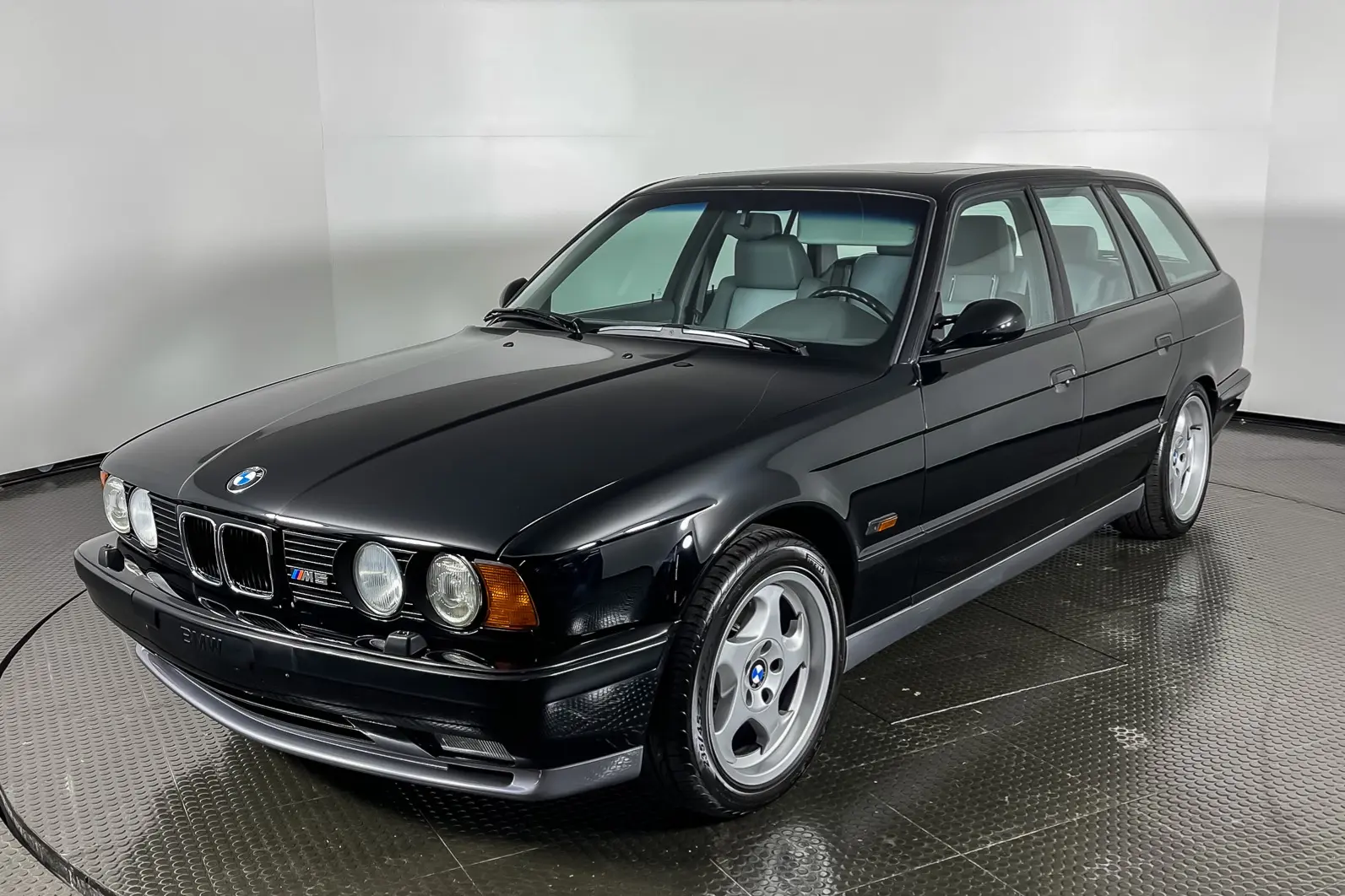 BMW M Serisi M Serisi Touring M5 Standart 5