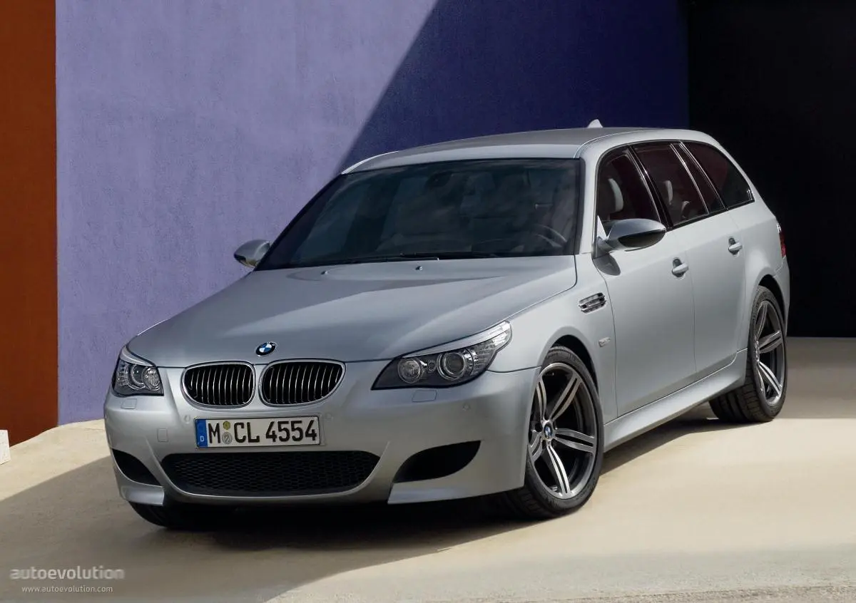 BMW M Serisi M Serisi Touring M5 Standart 3