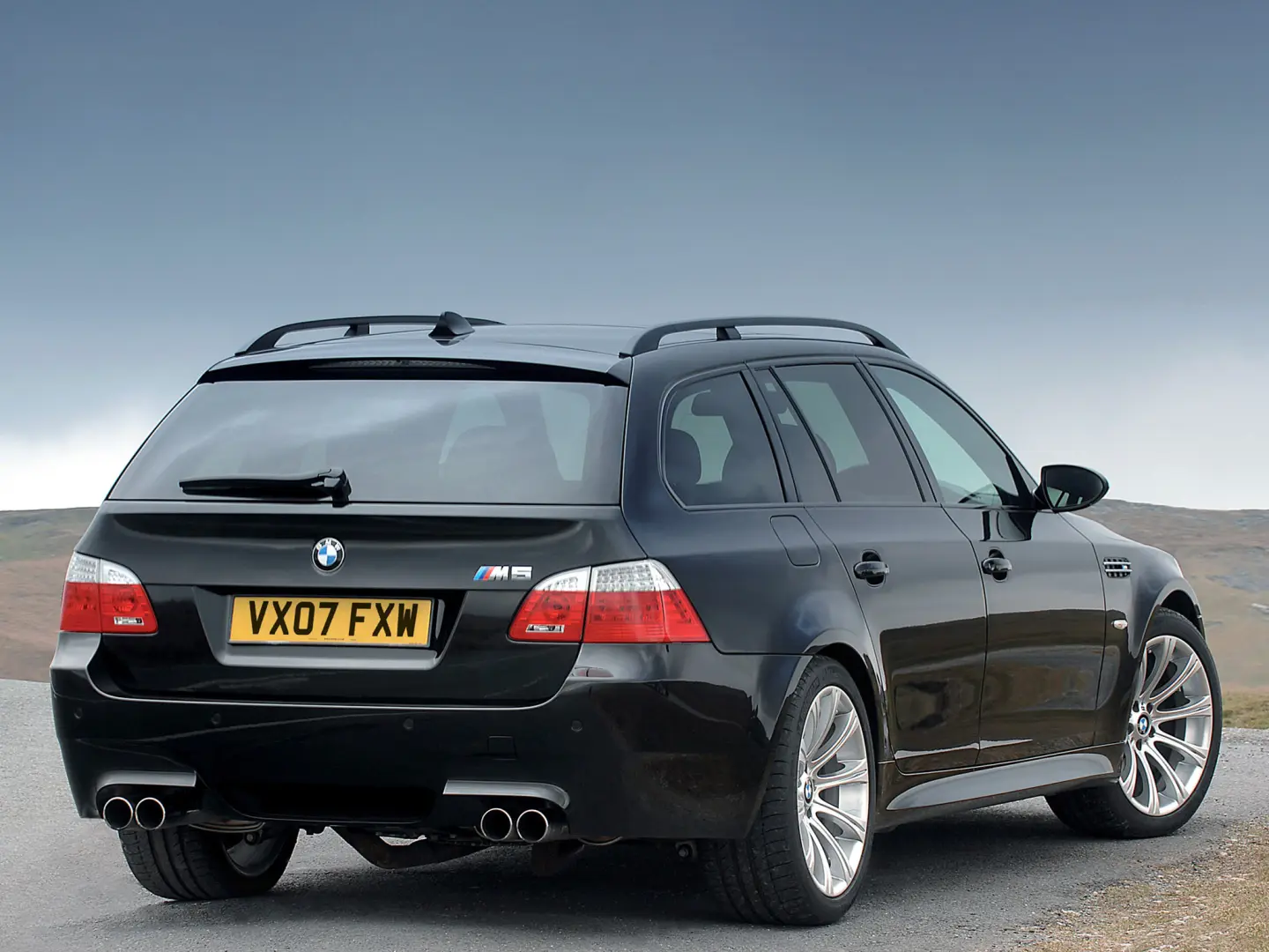 BMW 5 Serisi 5 Serisi Touring 523i Standart 6