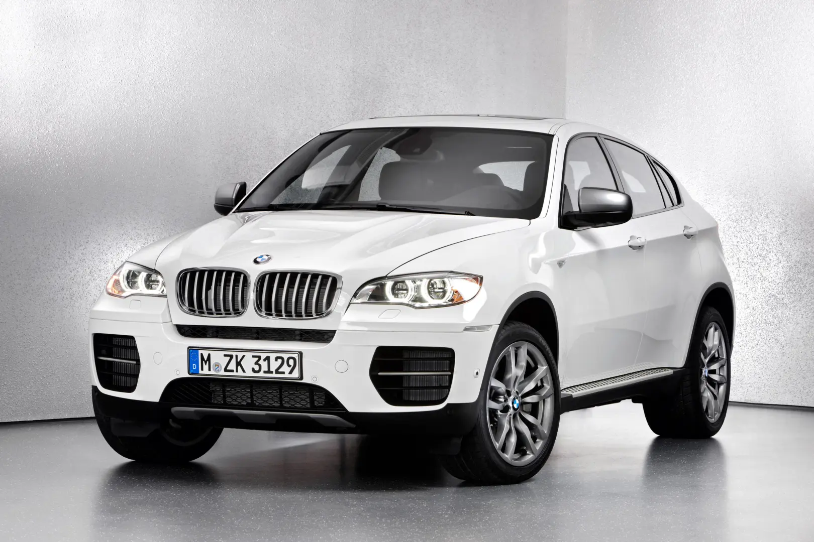 BMW M Serisi M Serisi X6 M50d Standart 0