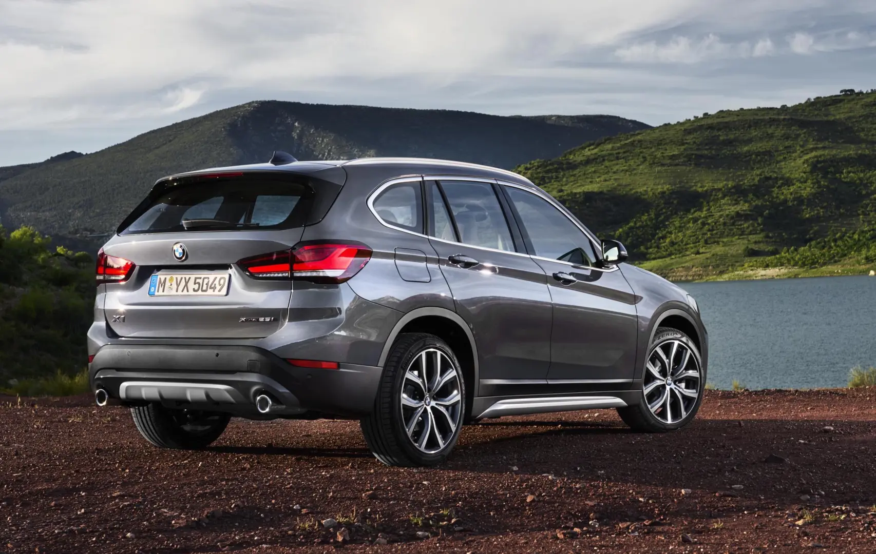 BMW X1 X1 1.6d sDrive Premium Line 7