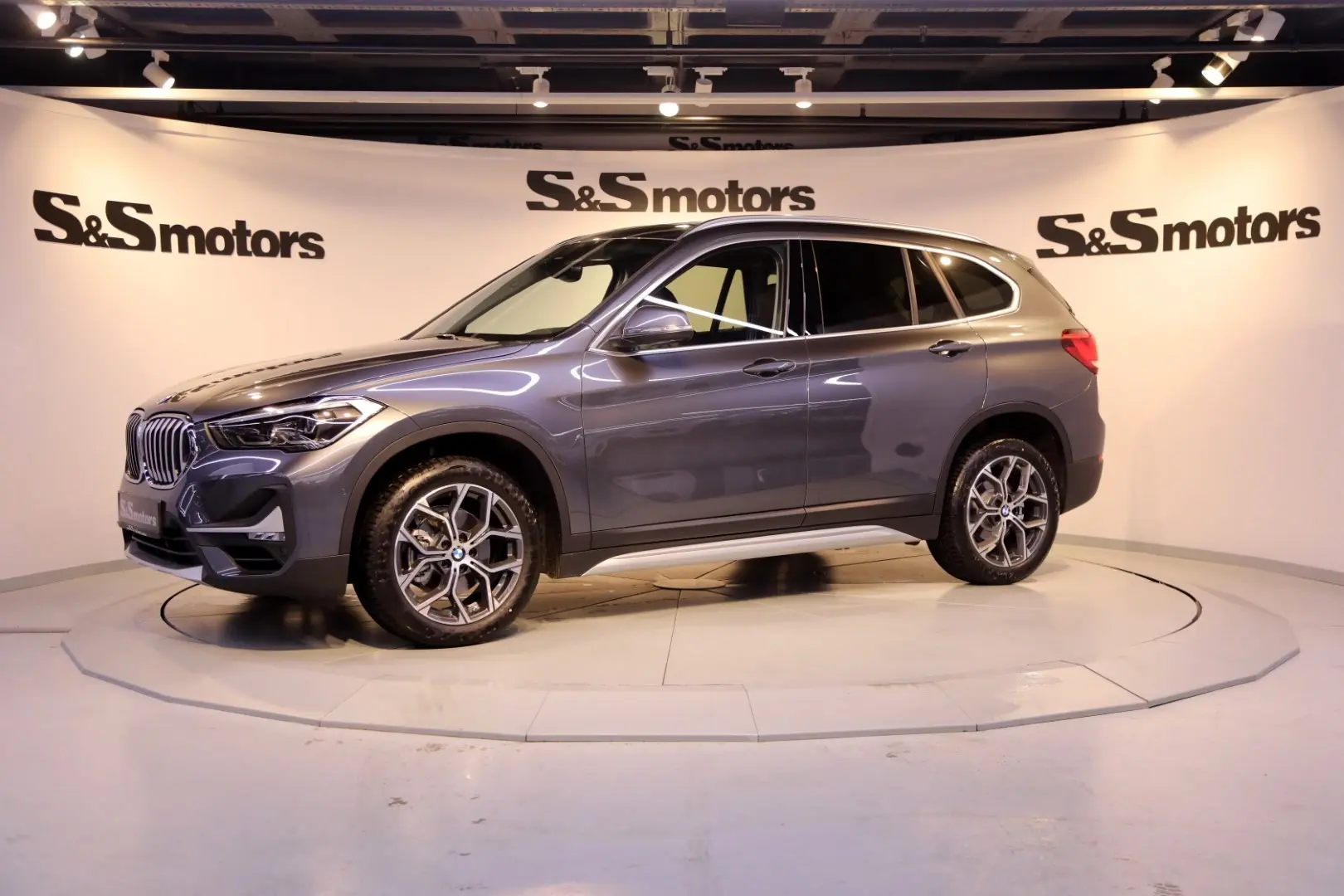 BMW X1 X1 1.8i sDrive X Line 1