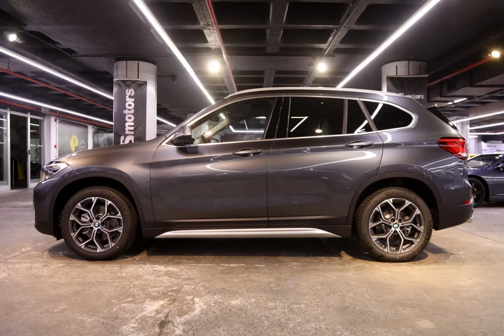 BMW X1 X1 1.8i sDrive X Line 6