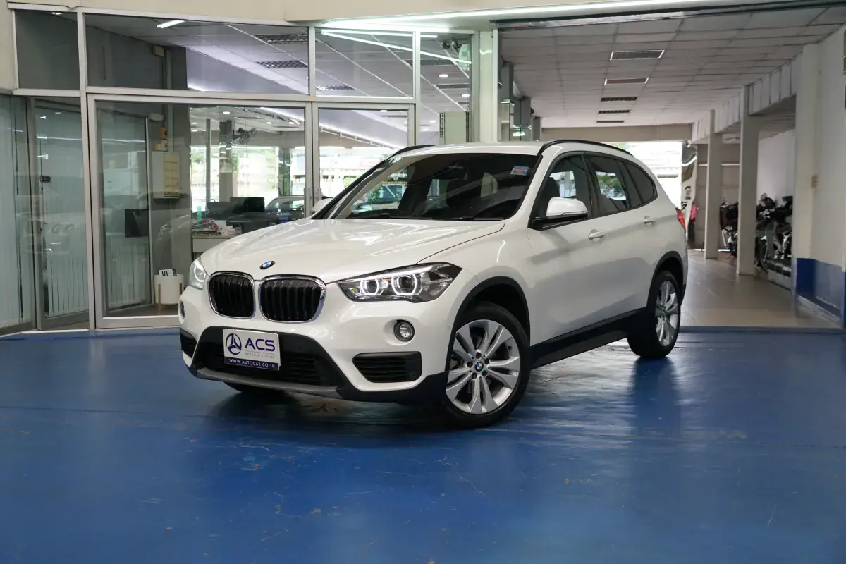 BMW X1 X1 1.8i sDrive X Line 7