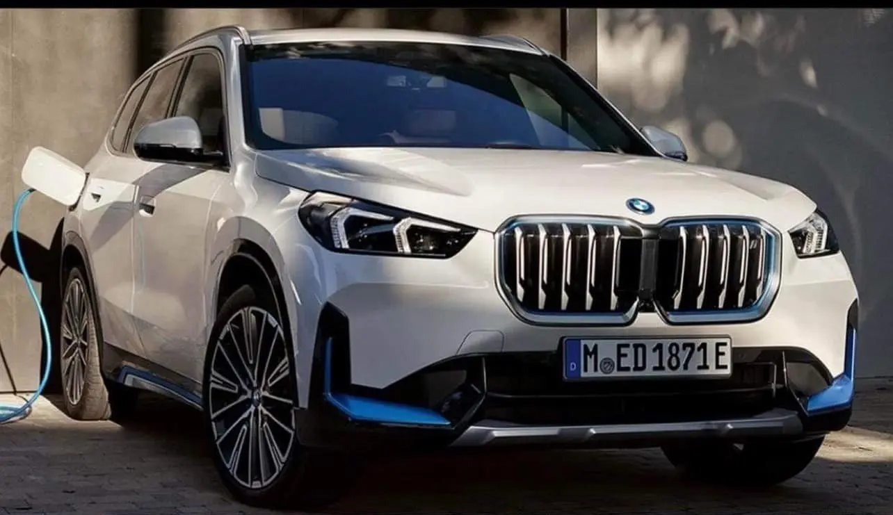 BMW X1 X1 1.8i sDrive X Line 4