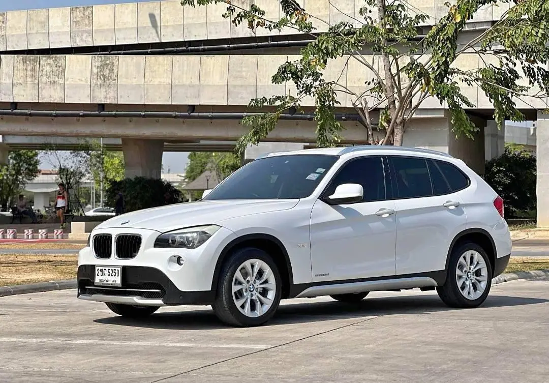 BMW X1 X1 2.0i sDrive Standart 5