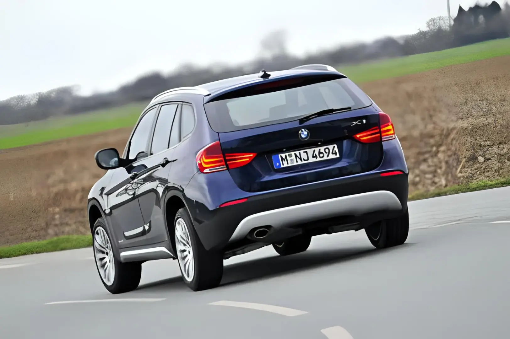 BMW X1 X1 2.0i sDrive Standart 4