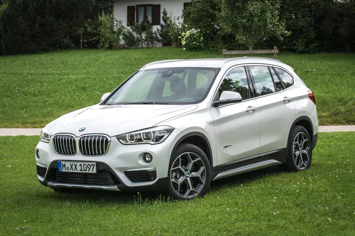 BMW X1 X1 2.3d xDrive Standart 4