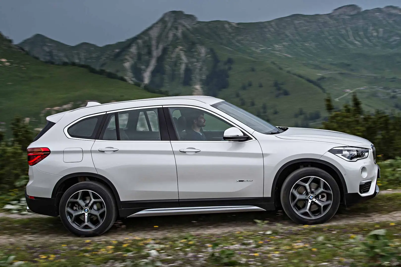 BMW X1 X1 2.5d xDrive X Line 6