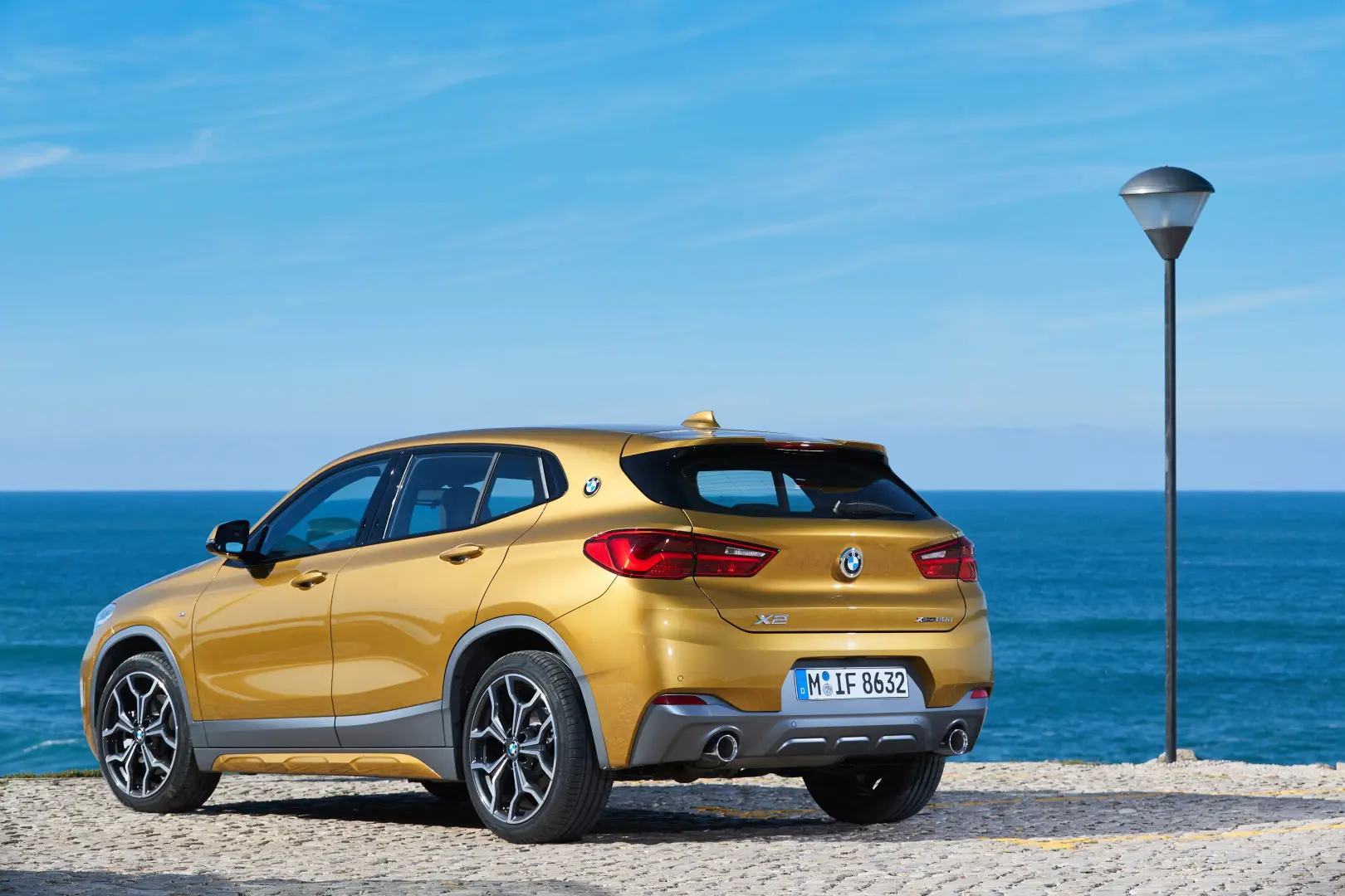 BMW X2 X2 2.0d xDrive Standart 4