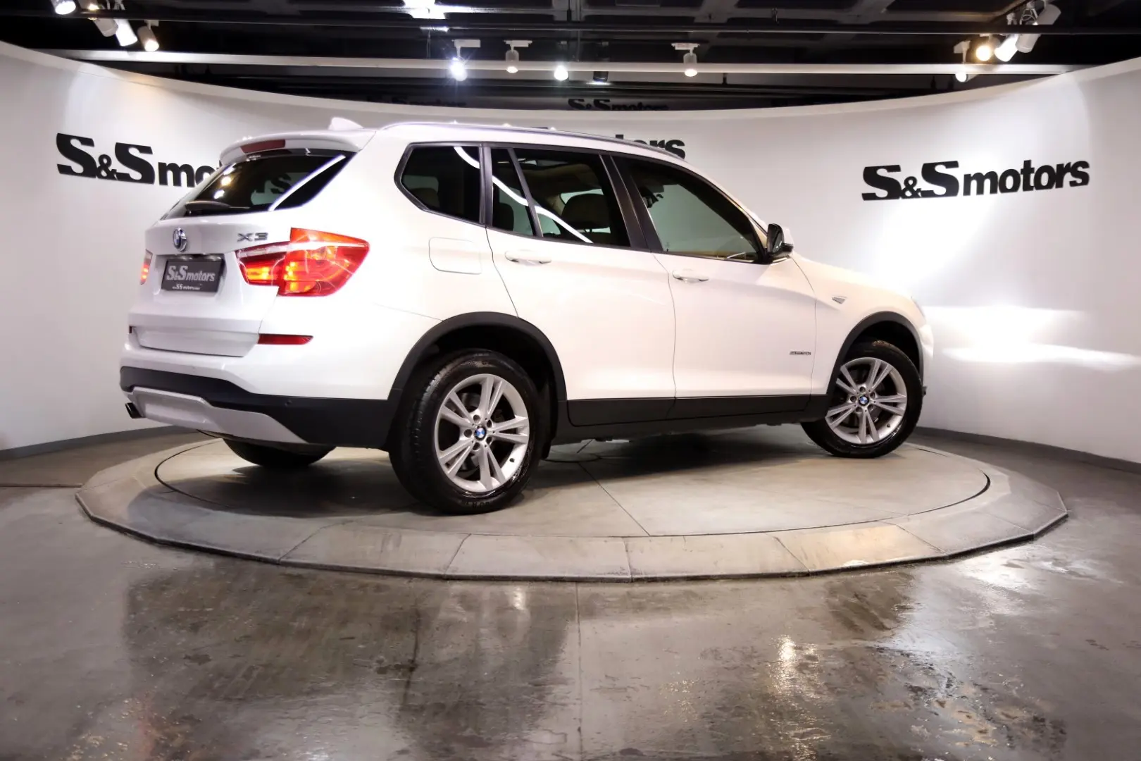 BMW X3 X3 2.0i sDrive Exclusive 5