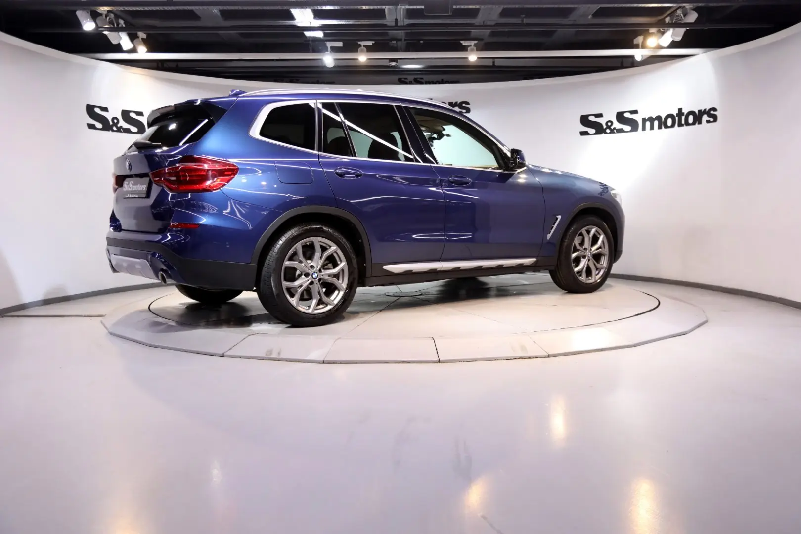 BMW X3 X3 2.0i sDrive First Edition X 6