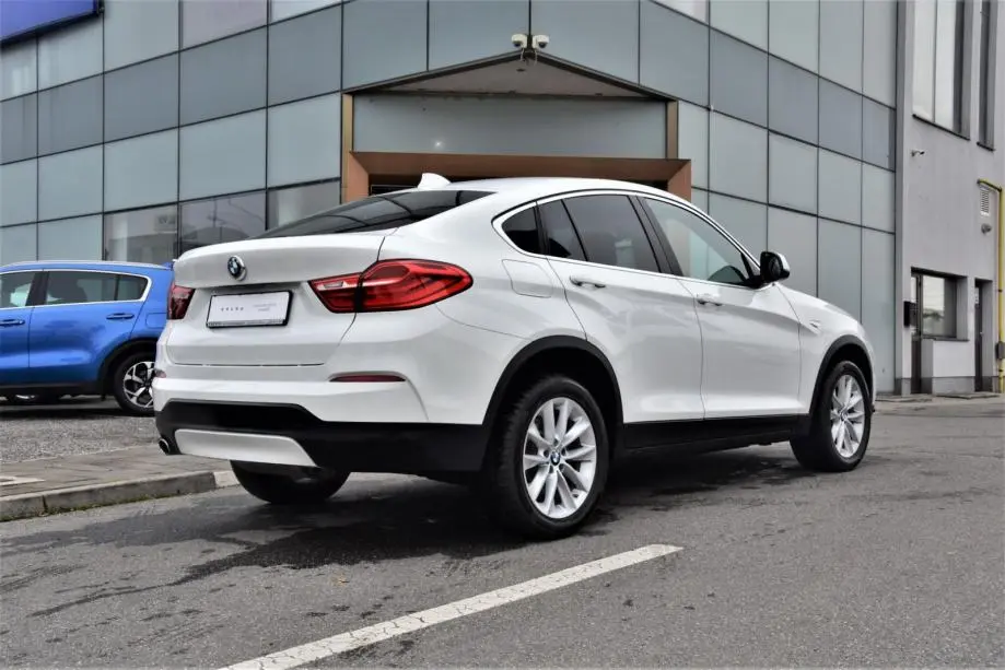 BMW X4 X4 2.0d xDrive Pure 4