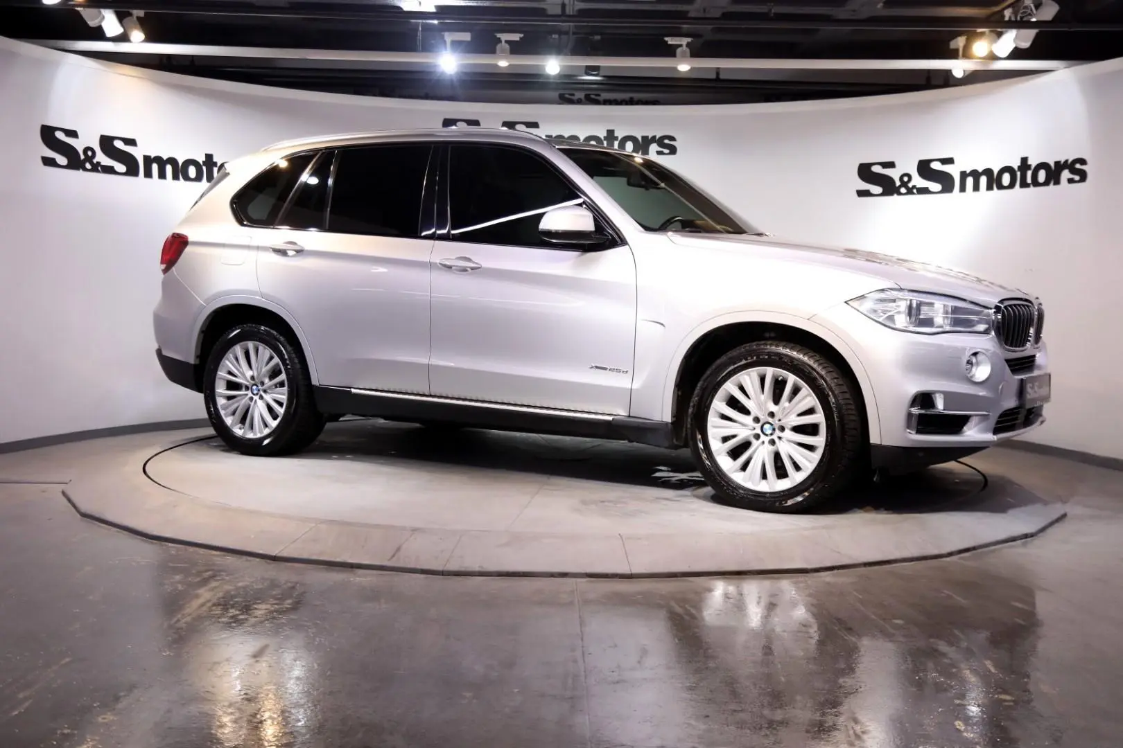 BMW X5 X5 2.5d xDrive Pure Luxury 6