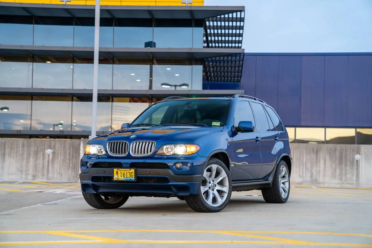 BMW X5 X5 4.8is Standart 5