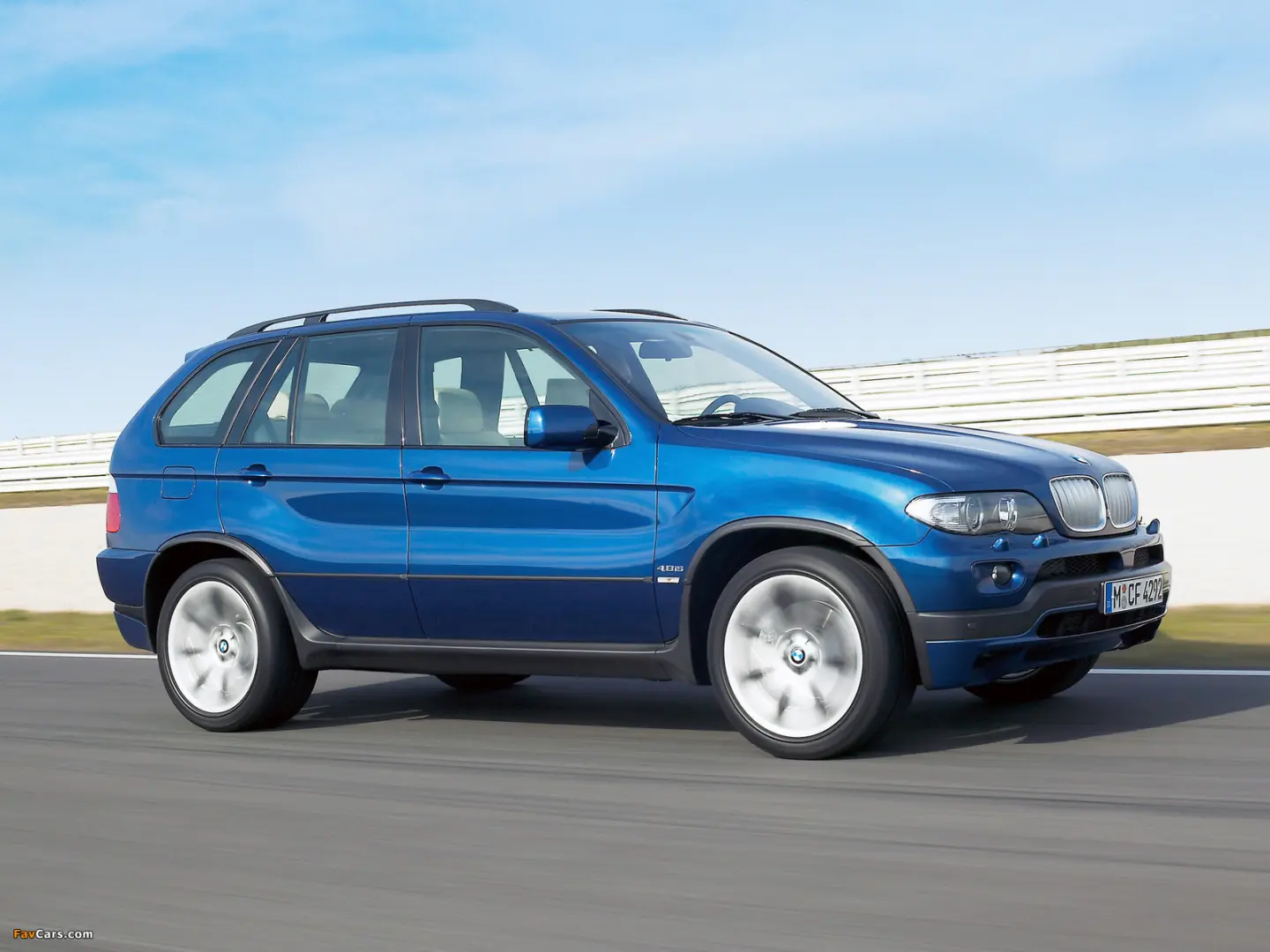 BMW X5 X5 4.8is Standart 6