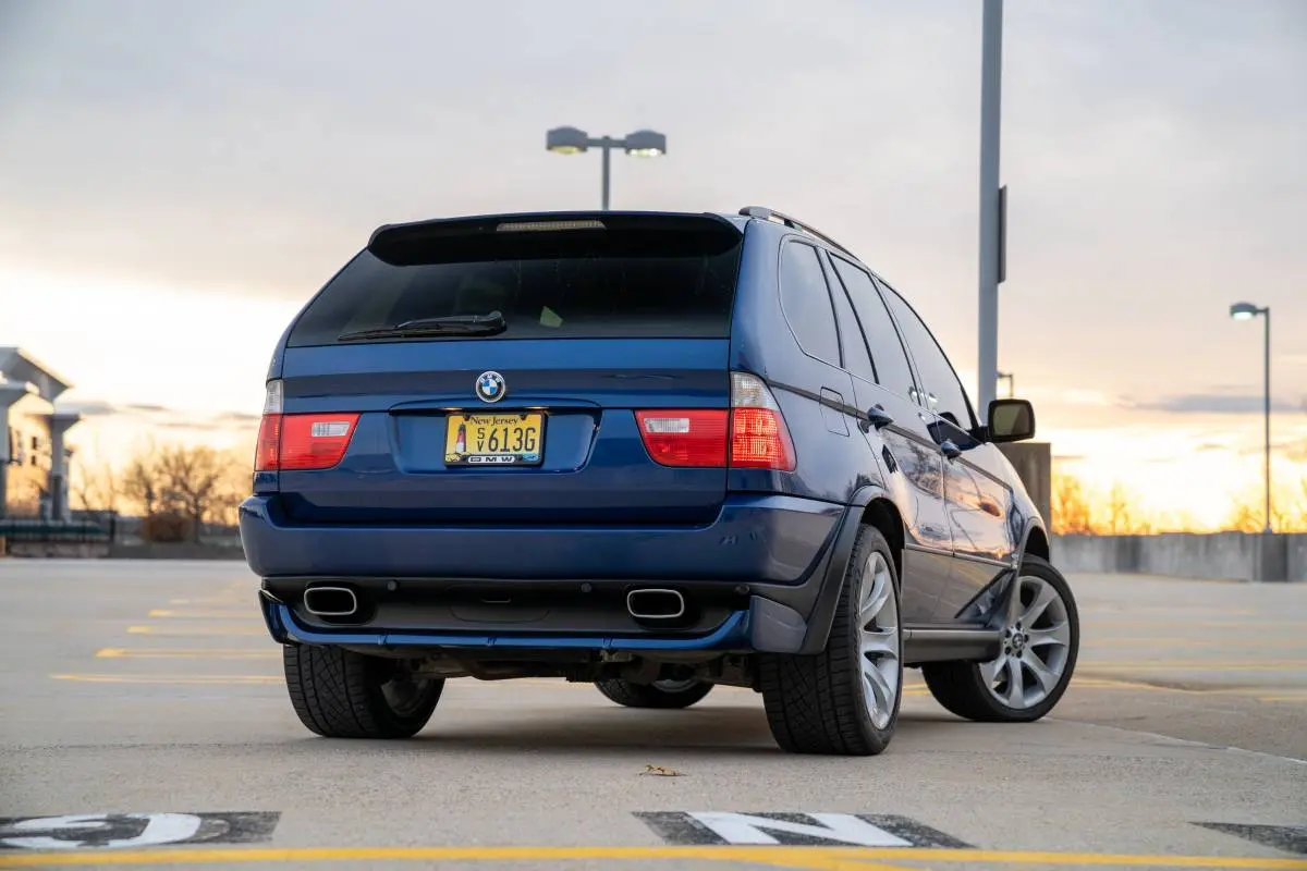 BMW X5 X5 4.8is Standart 7