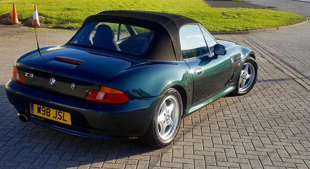 BMW  Z3 Roadster 2.2 Standart 6