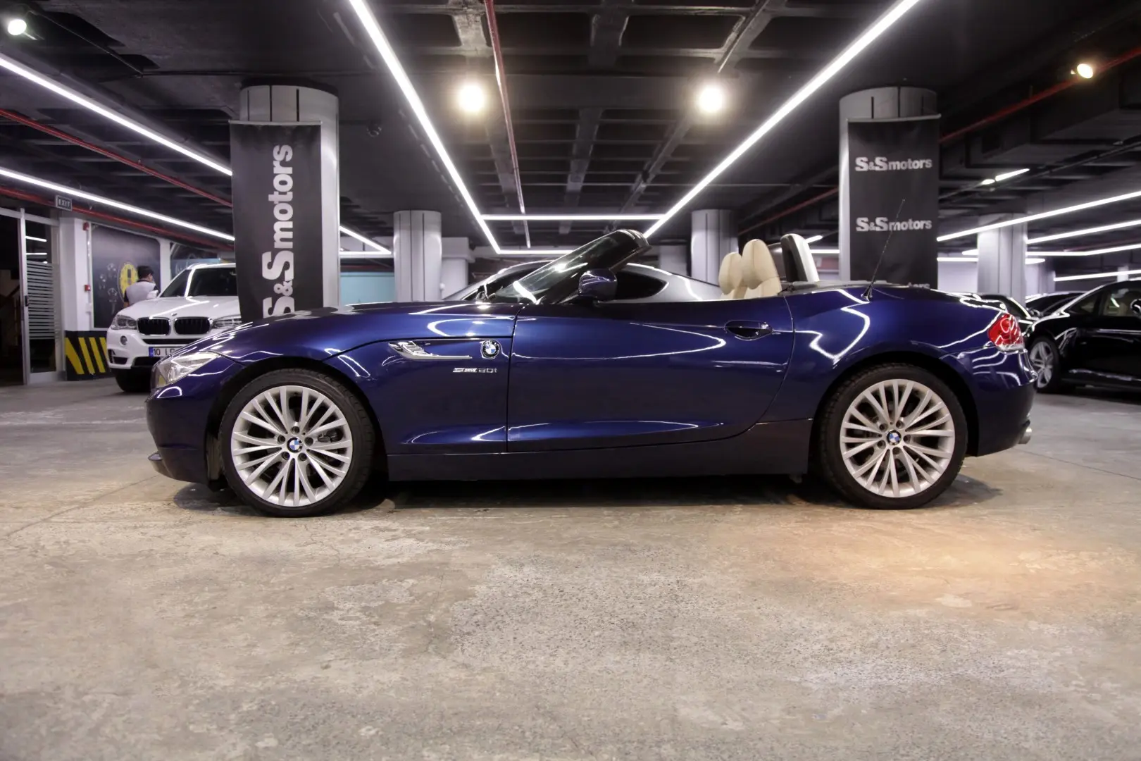 BMW  Z4 2.0i sDrive Luxury 3