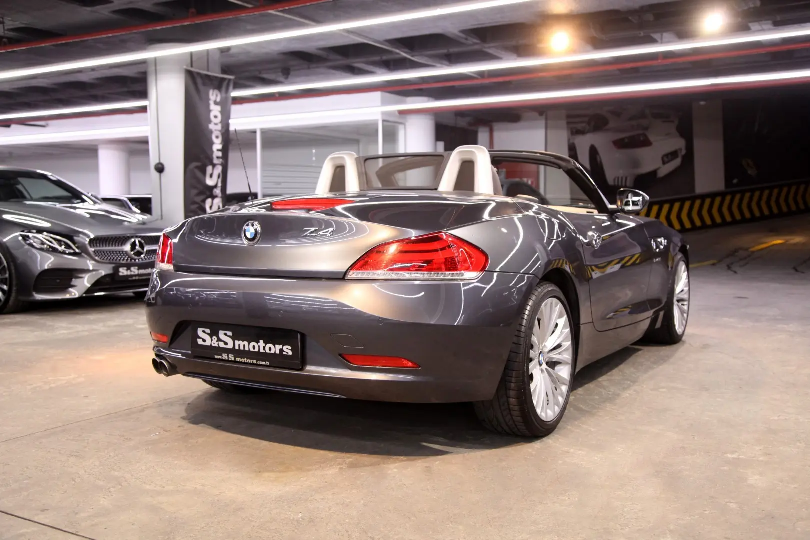 BMW  Z4 2.0i sDrive Luxury 6