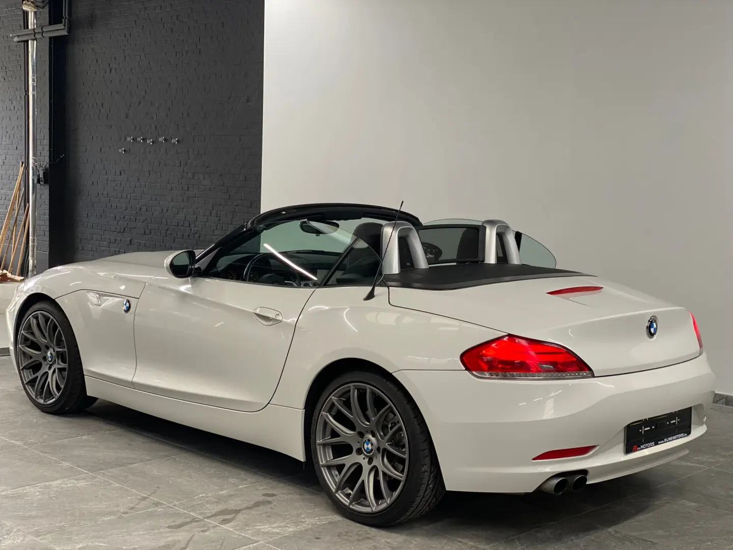 BMW  Z4 2.5i Standart 4