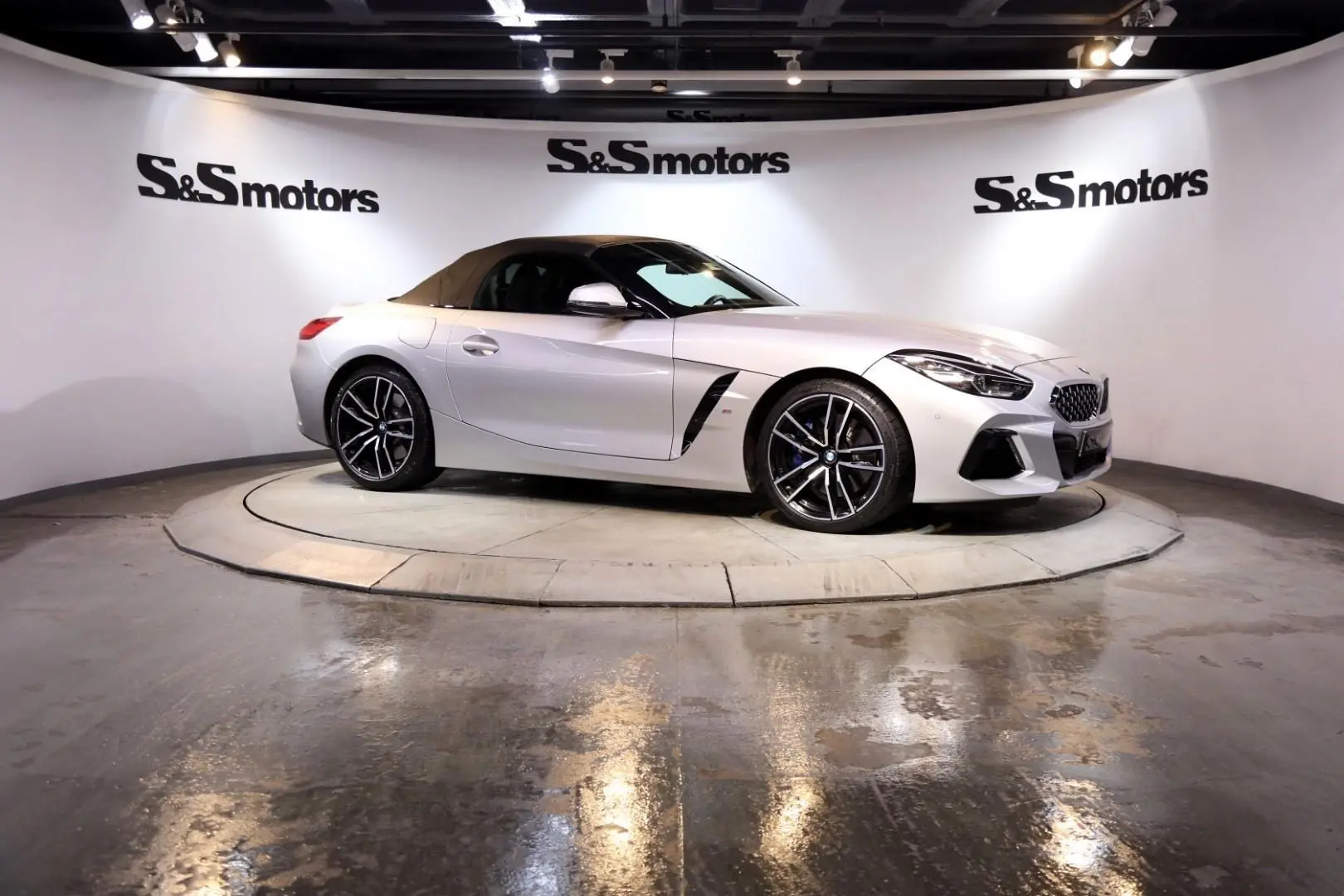 BMW  Z4 3.0i sDrive Edition M Sport 2