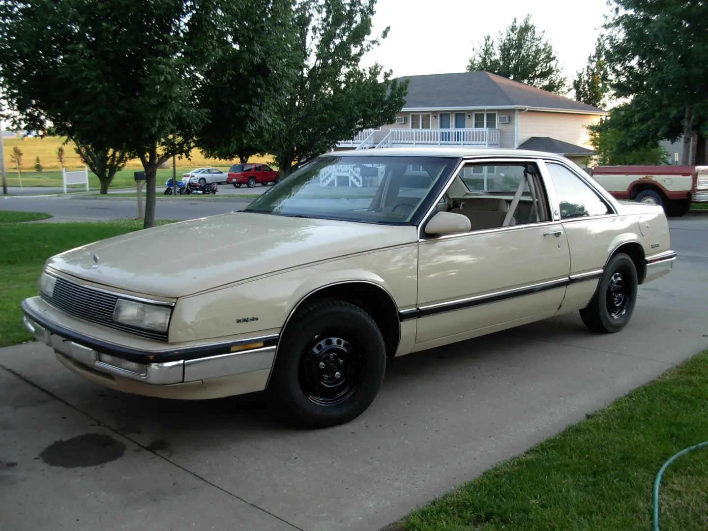 Buick Le Sabre Le Sabre 3.8 1