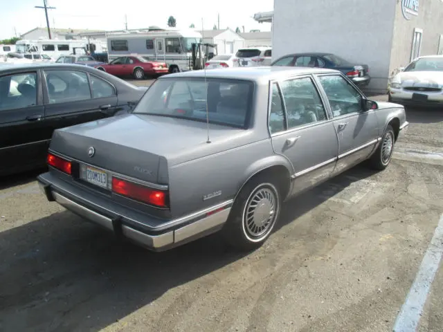 Buick Le Sabre Le Sabre 3.8 5