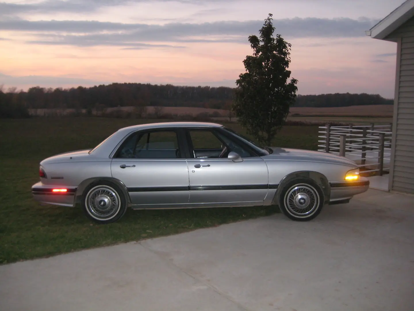 Buick Le Sabre Le Sabre 3.8 Custom 2