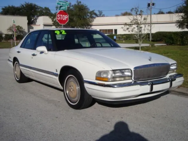Buick Park Avenue Park Avenue 3.8 Supercharged Ultra 3